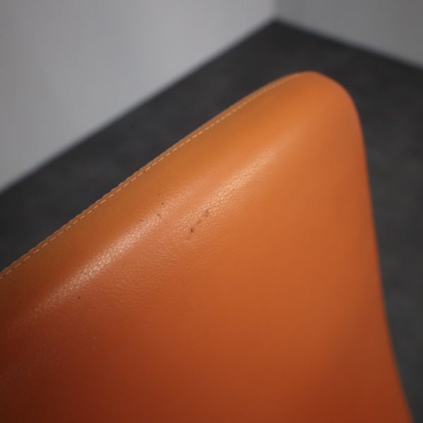 Lounge Chair "Milord" in Leather Alfredo Häberli Zanotta - Image 10